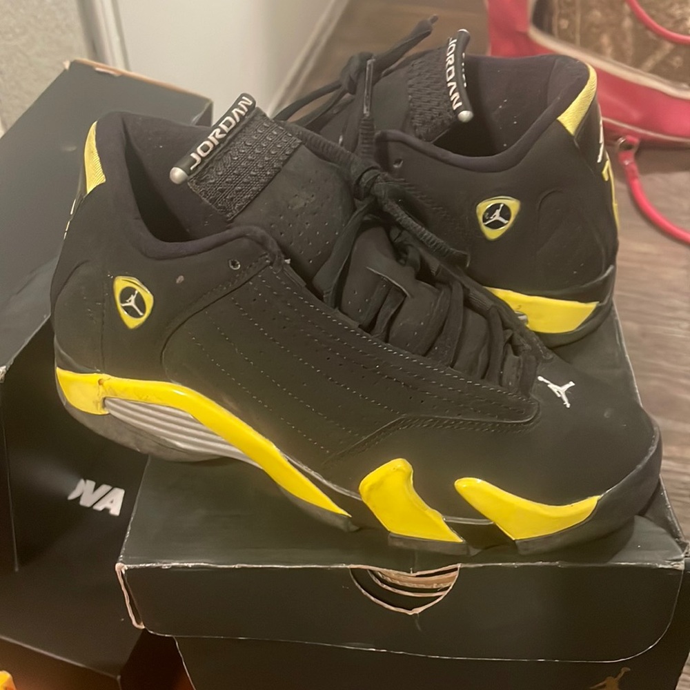 Jordan black and yellow